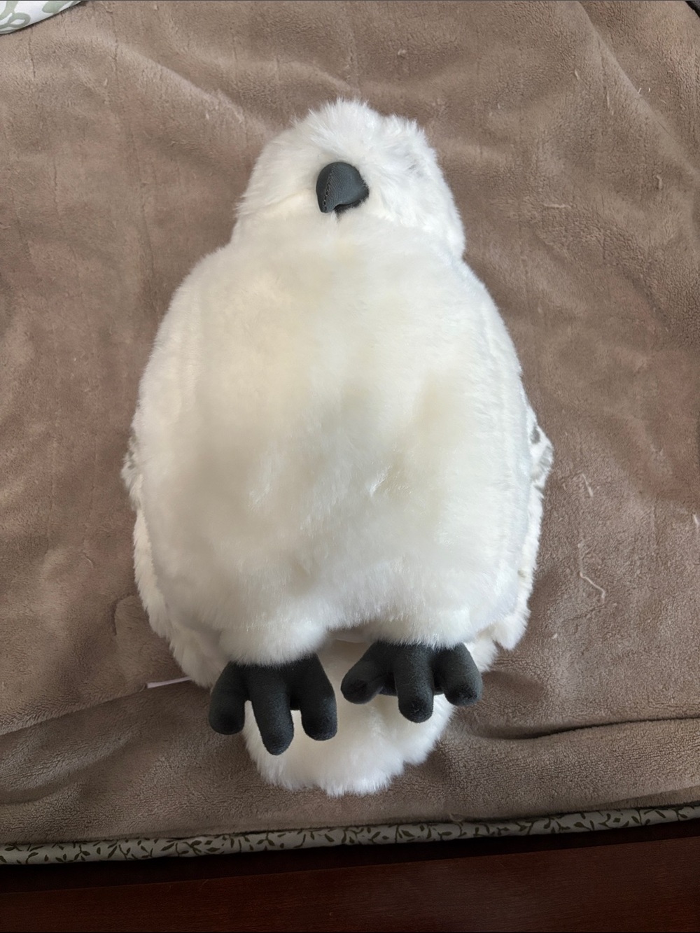 Harry Potter Wizarding World Authentic Hedwig Puppet Plush
